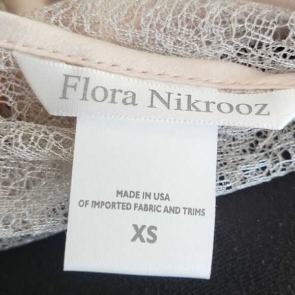 Flora nikrooz sleepwear robe XS size - Picture 5 of 5